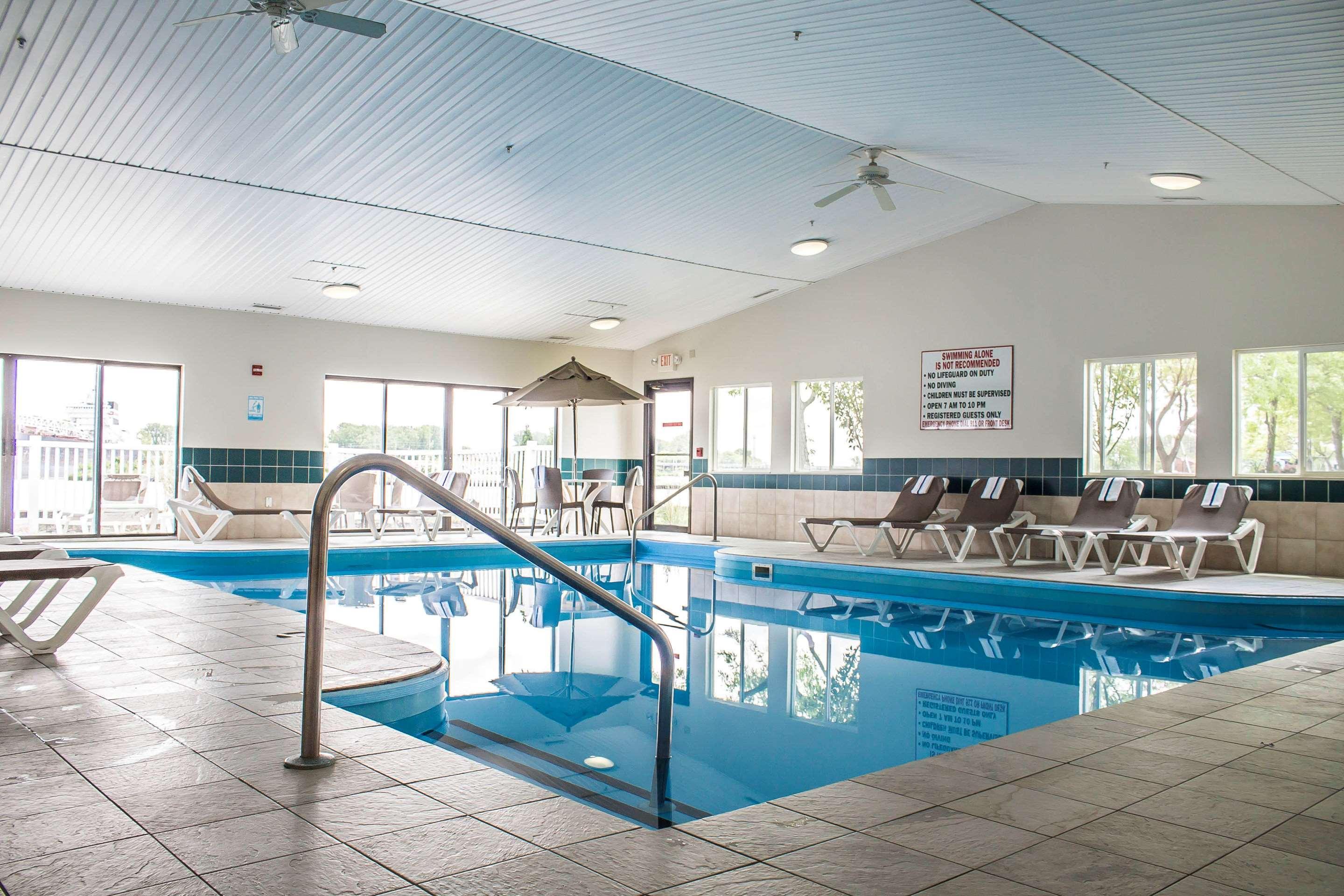 Comfort Inn River'S Edge Huron Dış mekan fotoğraf