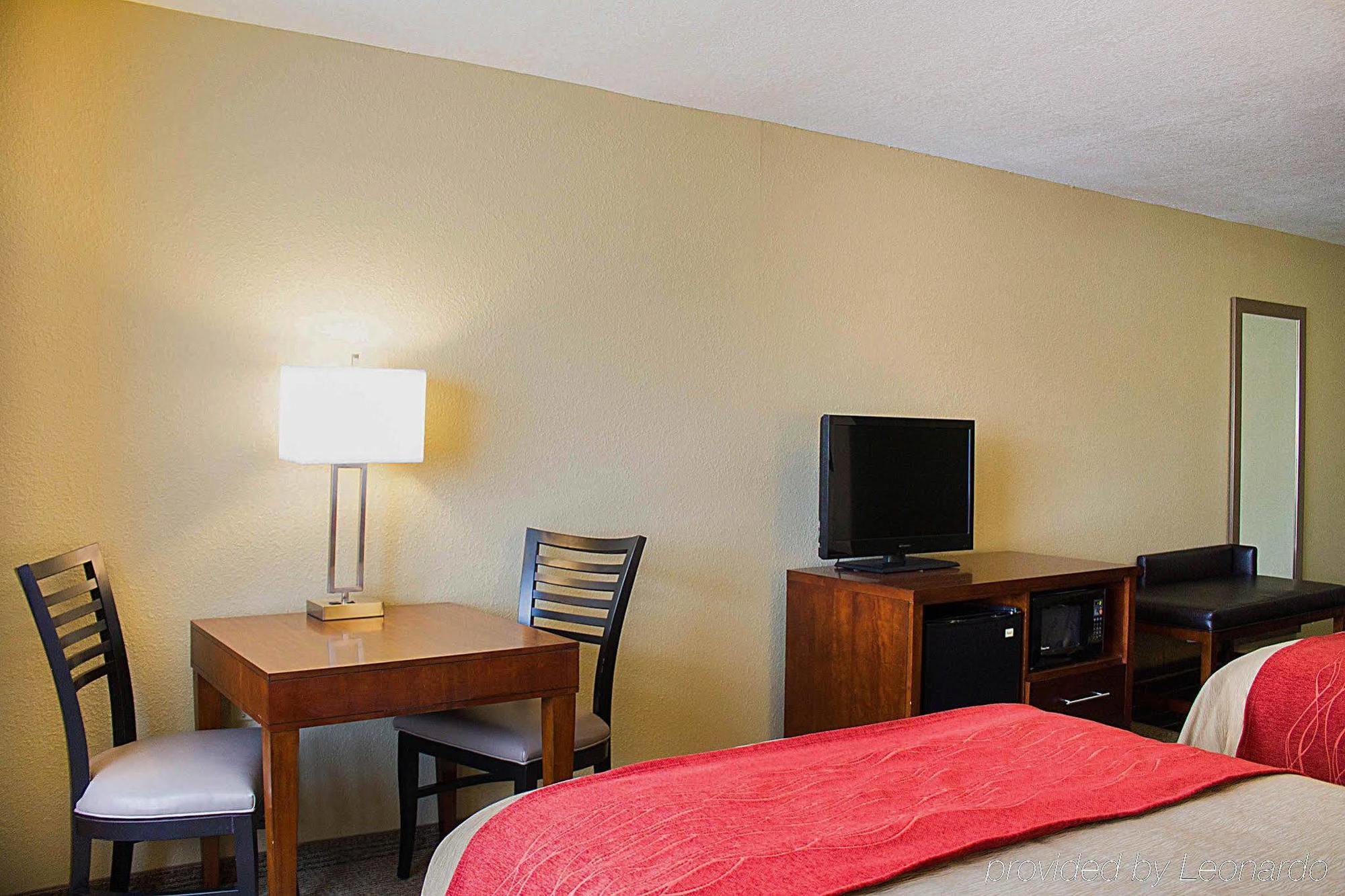 Comfort Inn River'S Edge Huron Dış mekan fotoğraf
