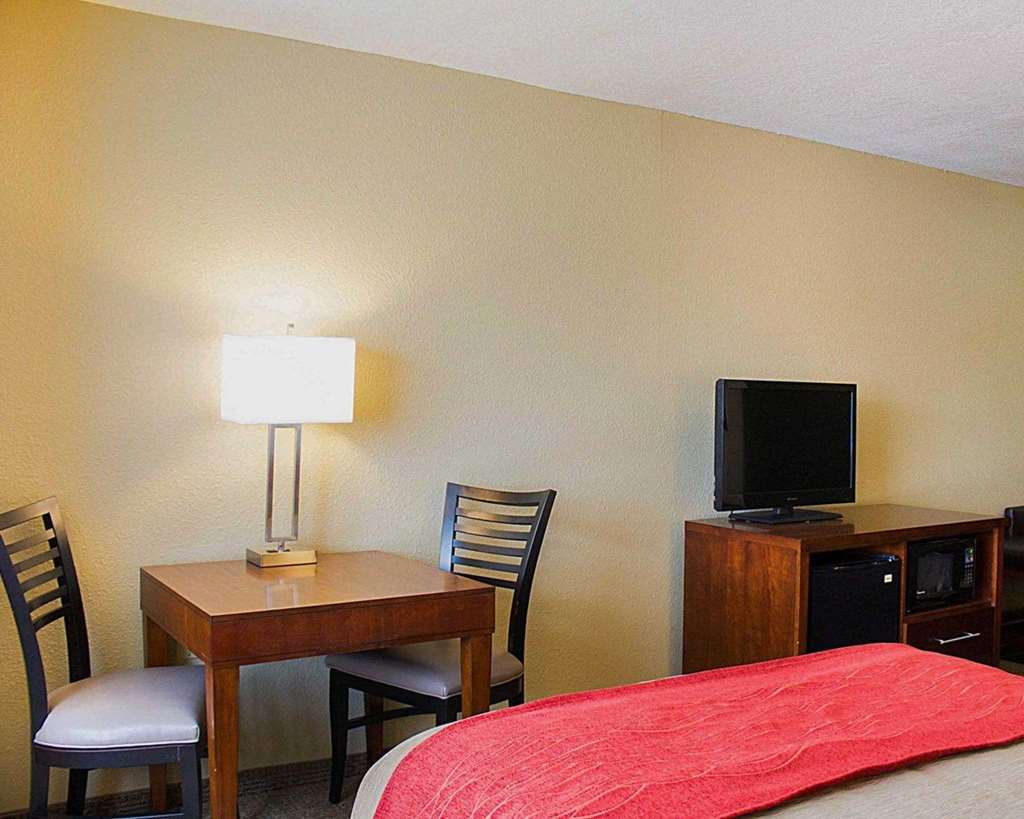Comfort Inn River'S Edge Huron Oda fotoğraf